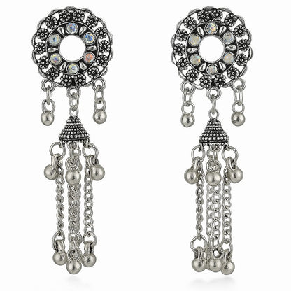 Elegant Sunflower Design Silver Earrings – Adorned with Shimmering White Crystals