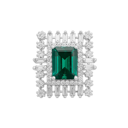 Emerald Majesty Statement Ring – Enchanting Green Radiance Framed in Sparkling Brilliance"